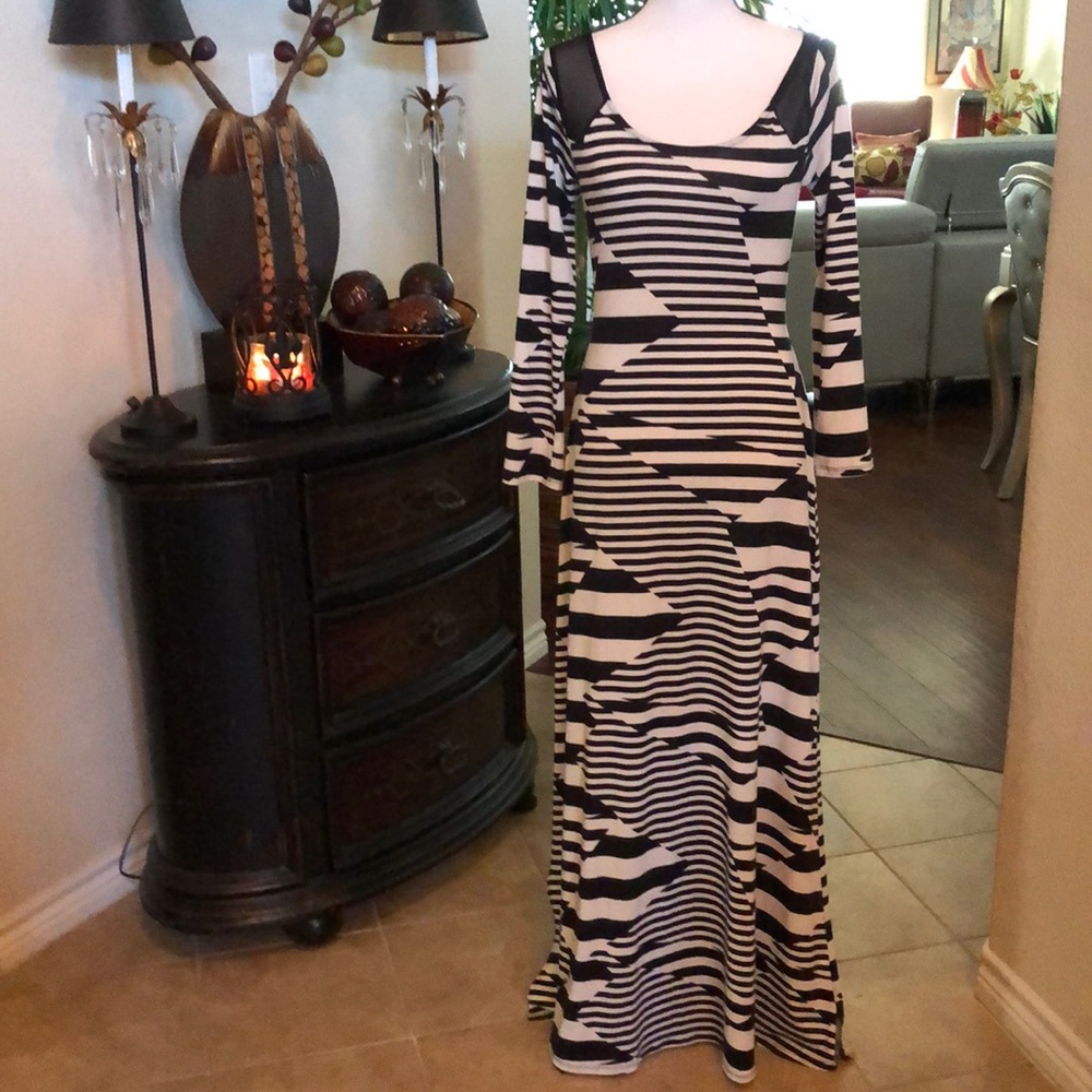 Black and white maxi dress